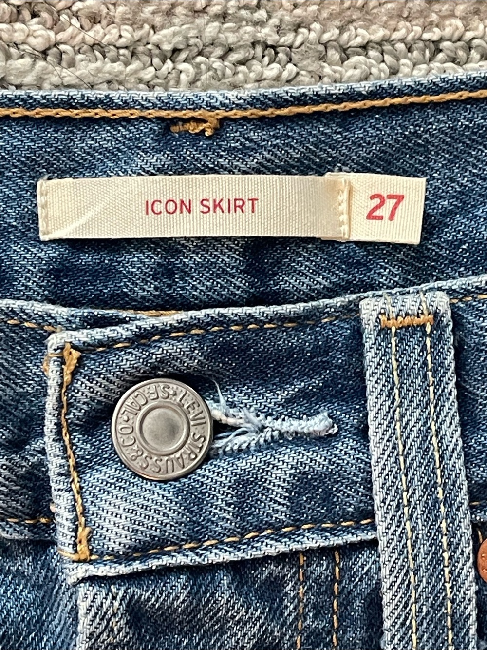 Levi’s Icon Denim Mini Skirt - Picture 2 of 3